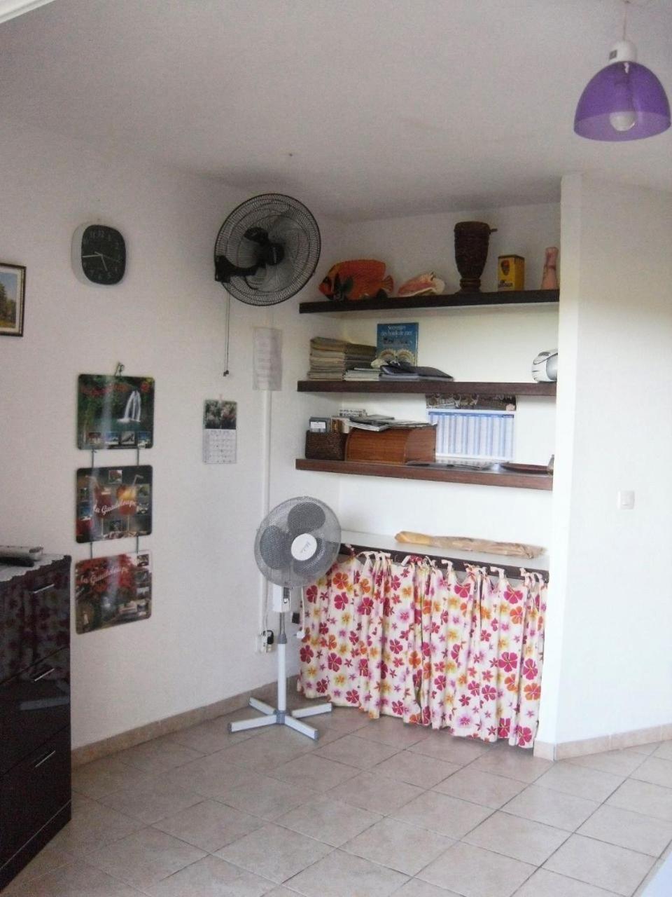 Du Cote De Sainte-Anne Apartment Екстериор снимка
